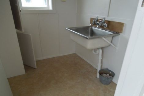 Photo of property in 5a Queen Road, Bellevue, Tauranga, 3110