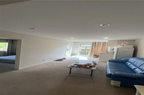 Photo of property in 41 Nimstedt Avenue, Oteha, Auckland, 0632