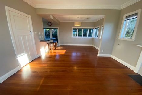 Photo of property in 24 Highbury Crescent, Highbury, Wellington, 6012