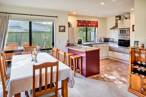 Photo of property in 85a Pohutukawa Street, Woburn, Lower Hutt, 5011