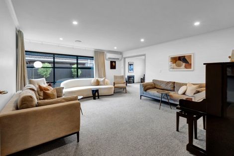 Photo of property in 81 Pacific Drive, Fitzherbert, Palmerston North, 4410