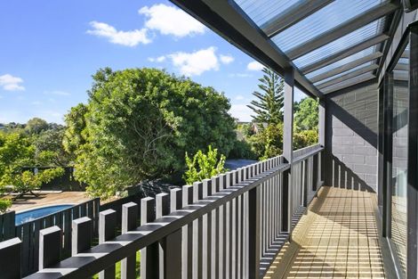 Photo of property in 13 Davita Place, Farm Cove, Auckland, 2012