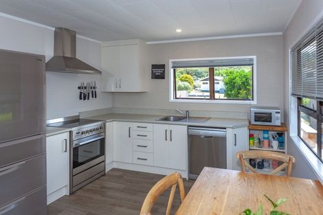 Photo of property in 8 Diamond Drive, Tairua, 3508