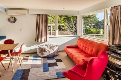 Photo of property in 2/26 Tawa Street, Eastbourne, Lower Hutt, 5013