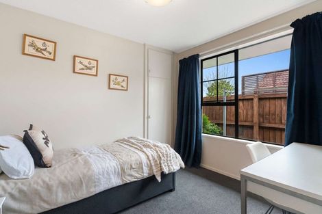 Photo of property in 1/37 Karnak Crescent, Russley, Christchurch, 8042