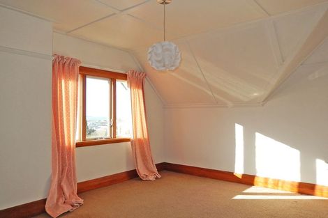 Photo of property in 11 Wharfe Street, South Hill, Oamaru, 9400