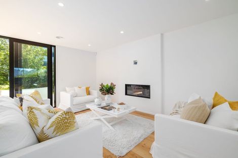 Photo of property in 32 O'connor Place, Burnside, Christchurch, 8053