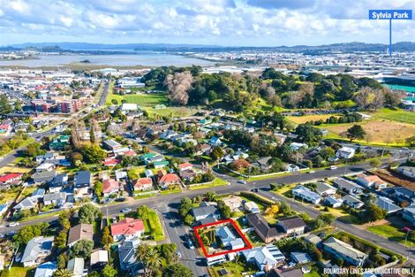 Photo of property in 2 Walters Road, Mount Wellington, Auckland, 1062