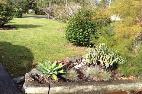 Photo of property in 37 Millen Avenue, Pakuranga, Auckland, 2010