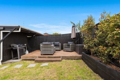 Photo of property in 1/317 Triangle Road, Massey, Auckland, 0614