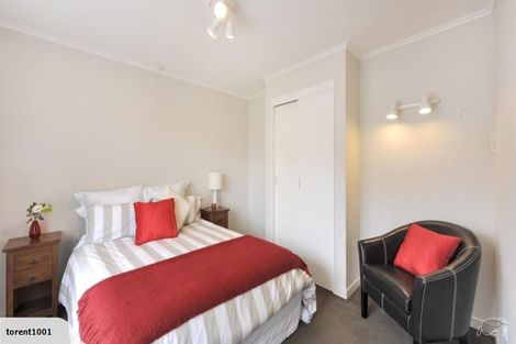 Photo of property in 12 Arizona Grove, Brooklyn, Wellington, 6021