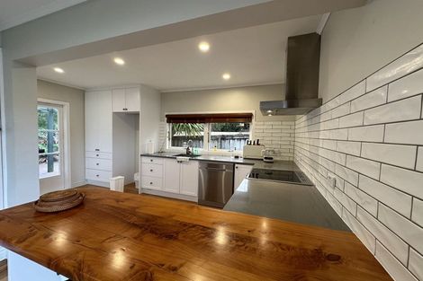 Photo of property in 500 Swanson Road, Ranui, Auckland, 0612