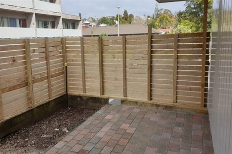 Photo of property in 8a/30 Westward Ho, Glen Eden, Auckland, 0602