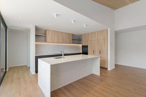 Photo of property in 6 Red Deer Rise, Kelvin Heights, Queenstown, 9300