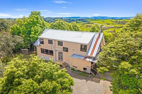 Photo of property in 71 Lynd Road, Ararimu, Bombay, 2675