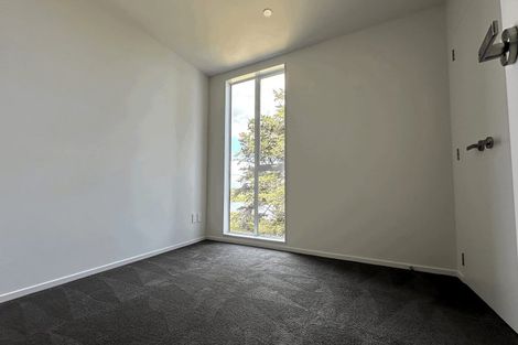 Photo of property in 24 Ramwall Place, Weymouth, Auckland, 2103