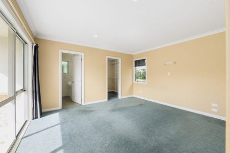 Photo of property in 25 Dixon Road, Fitzroy, Hamilton, 3206