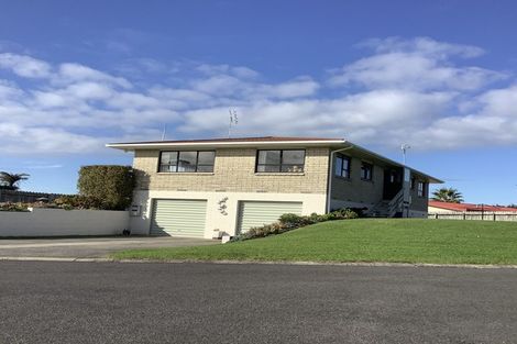 Photo of property in 4 Giles Way, Tanners Point, Katikati, 3177