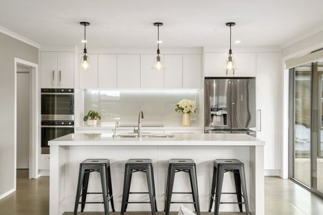 Photo of property in 23 Mike Smith Drive, Cambridge, 3434