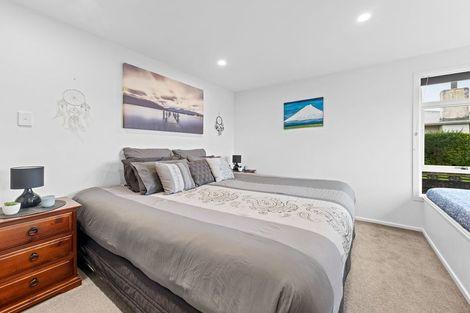 Photo of property in 14 Cowling Road, Hurdon, New Plymouth, 4310