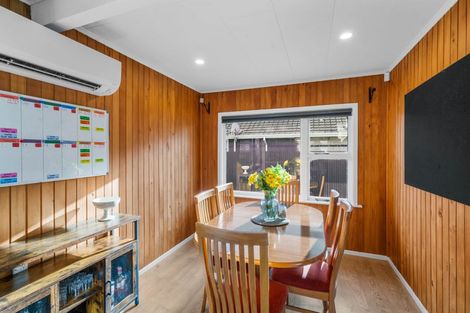 Photo of property in 41 Liverton Crescent, Bishopdale, Christchurch, 8053