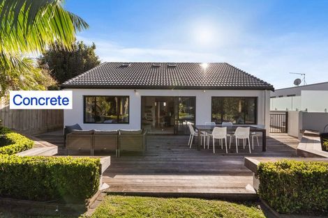 Photo of property in 40 Takutai Avenue, Bucklands Beach, Auckland, 2012