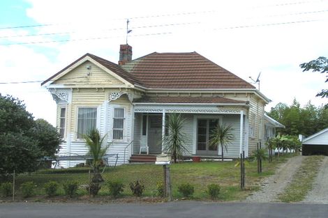Photo of property in 153 Queen Street, Northcote Point, Auckland, 0627