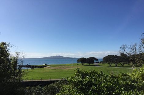 Photo of property in 2/27 Commodore Parry Road, Castor Bay, Auckland, 0620