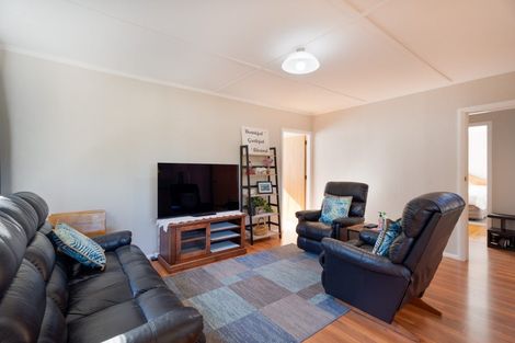 Photo of property in 19 Jillett Street, Titahi Bay, Porirua, 5022