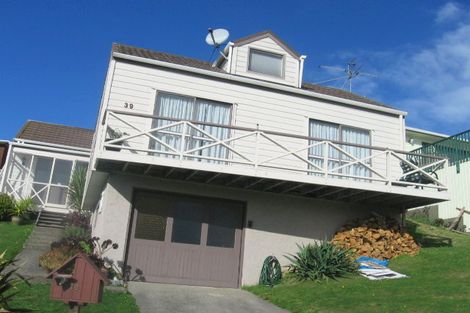 Photo of property in 39 Ernest Street, Ranui, Porirua, 5024