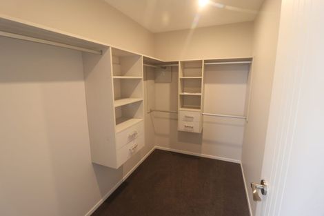 Photo of property in 2b Crystal Avenue, Te Atatu South, Auckland, 0602