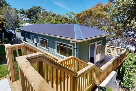 Photo of property in 3 Dunmail Way, Newlands, Wellington, 6037