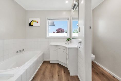 Photo of property in 518 Halswell Road, Halswell, Christchurch, 8025