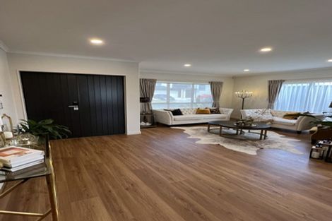Photo of property in 92 Ksenia Drive, Flat Bush, Auckland, 2019