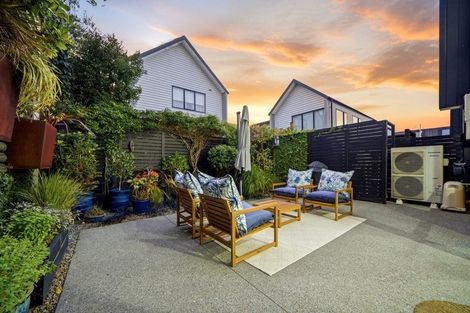 Photo of property in 2 Windlass Street, Long Bay, Auckland, 0630