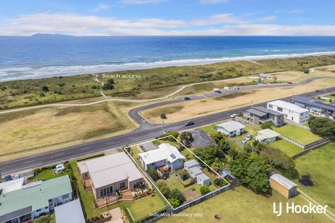 Photo of property in 126 Seaforth Road, Waihi Beach, 3611