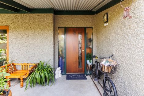 Photo of property in 1 Strachan Way, Highbury, Palmerston North, 4412
