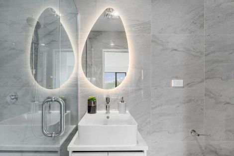 Photo of property in 78e Kelman Road, Kelston, Auckland, 0602