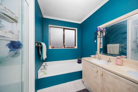 Photo of property in 18 Wye Street, Rongotea, 4476