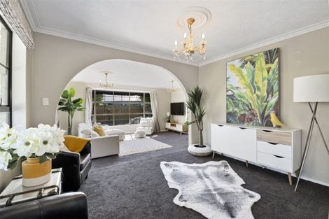 Photo of property in 274 Memorial Avenue, Burnside, Christchurch, 8053
