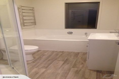 Photo of property in 16 Dunlops Crescent, Marshland, Christchurch, 8083