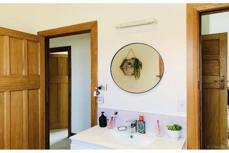 Photo of property in 17 Thackeray Street, Saint Andrews, 7988