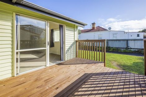 Photo of property in 14 Golf Avenue, Otahuhu, Auckland, 1062