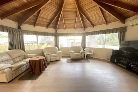 Photo of property in 18 Maugham Drive, Bucklands Beach, Auckland, 2014