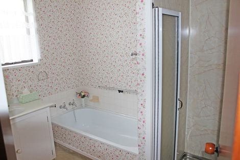 Photo of property in 6a Stuart Street, Holmes Hill, Oamaru, 9401