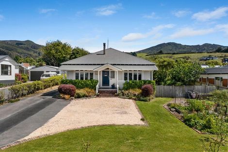 Photo of property in 15 Hugh Street, Sawyers Bay, Port Chalmers, 9023