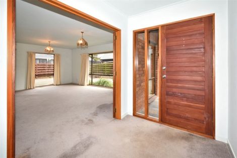 Photo of property in 2/23 Hamilton Avenue, Ilam, Christchurch, 8041
