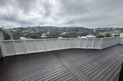 Photo of property in 22 Tiketike Way, Brooklyn, Wellington, 6021