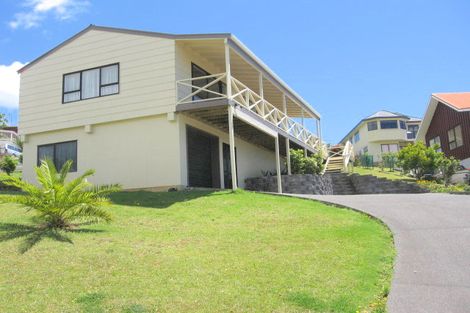 Photo of property in 17 Stratford Drive, Cable Bay, 0420
