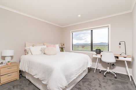 Photo of property in 10 Hardacre Place, Omarama, 9412